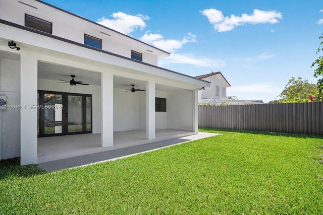 1406 SW 104th Ct, Miami, FL 33174