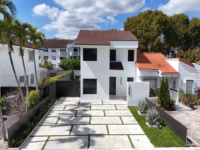 1406 SW 104th Ct, Miami, FL 33174