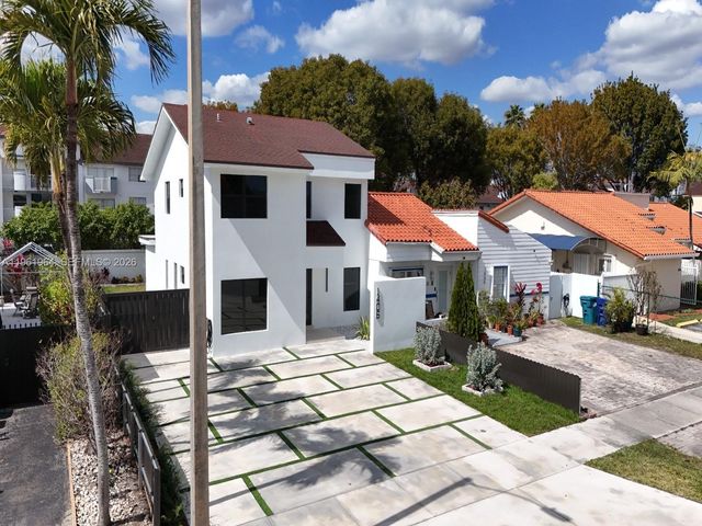 1406 SW 104th Ct, Miami, FL 33174