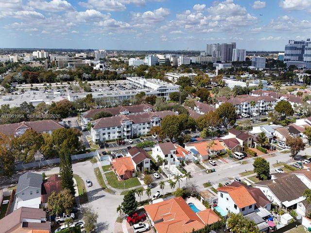 1406 SW 104th Ct, Miami, FL 33174