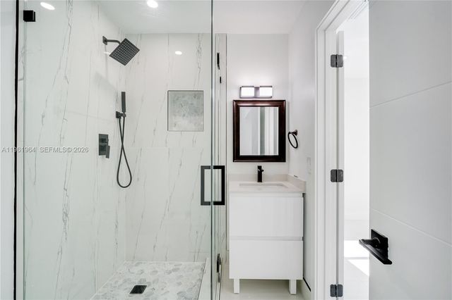 1406 SW 104th Ct, Miami, FL 33174