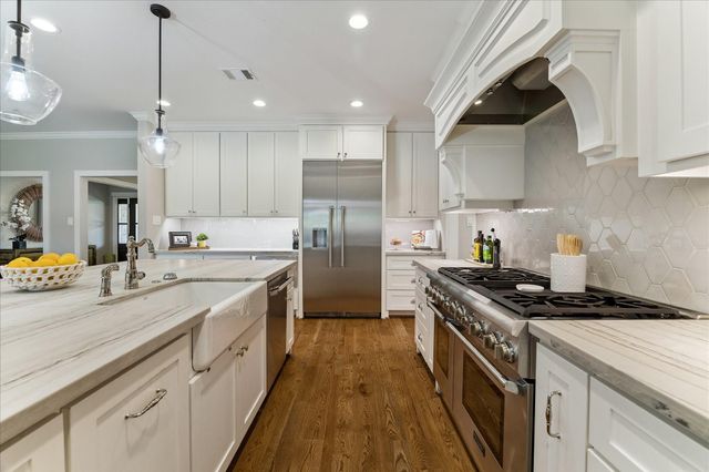 846 W Forest Drive, Houston, TX 77079