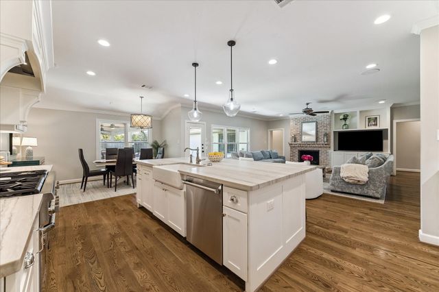 846 W Forest Drive, Houston, TX 77079