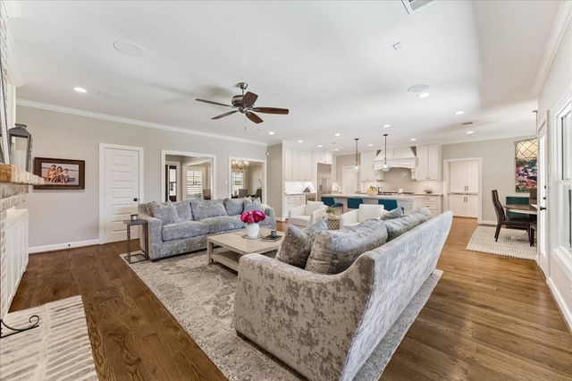 846 W Forest Drive, Houston, TX 77079