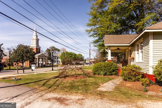 292 S Cherokee Road, Social Circle, GA 30025