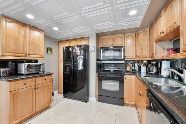 565 NW 98th Avenue 565, Plantation, FL 33324