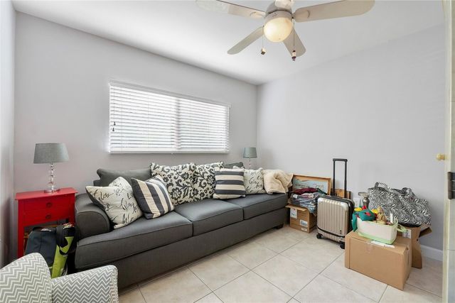 565 NW 98th Avenue 565, Plantation, FL 33324