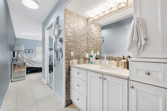 565 NW 98th Avenue 565, Plantation, FL 33324