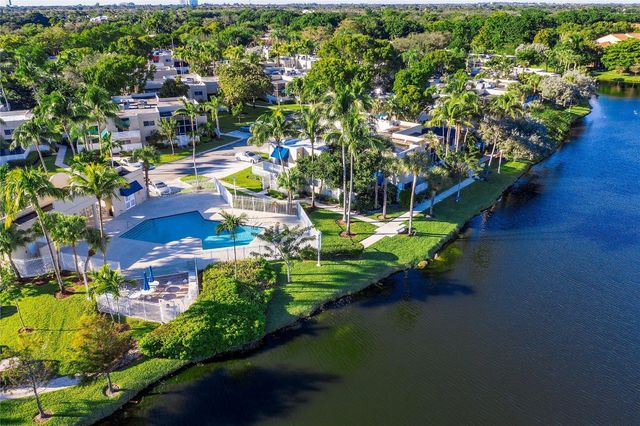 565 NW 98th Avenue 565, Plantation, FL 33324