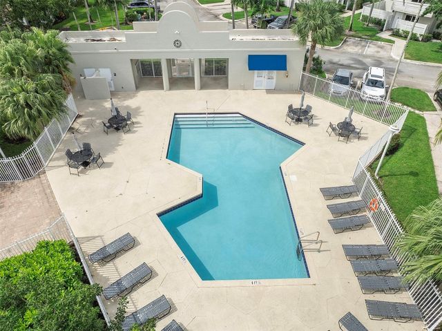 565 NW 98th Avenue 565, Plantation, FL 33324