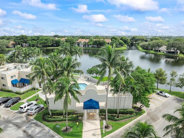 565 NW 98th Avenue 565, Plantation, FL 33324