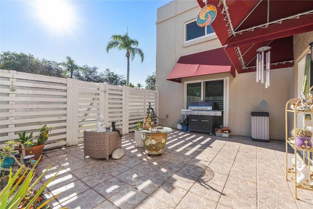 565 NW 98th Avenue 565, Plantation, FL 33324