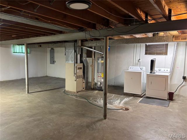 1125 Walker Avenue, St Louis, MO 63138