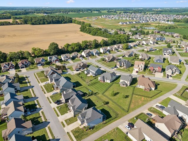 1045 Black Gum Ln, Clarksville, TN 37043