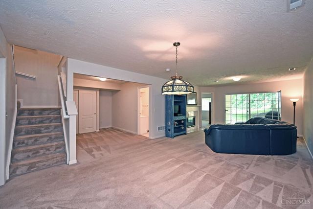 5928 Castlewood Crossing, Miami Twp, OH 45150