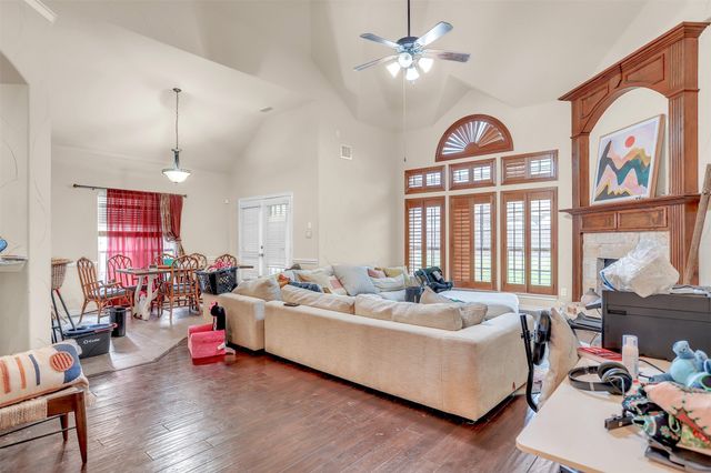 808 Wren Court, Forney, TX 75126