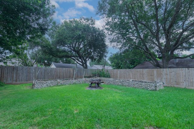 1802 Settlers Court, Richmond, TX 77406