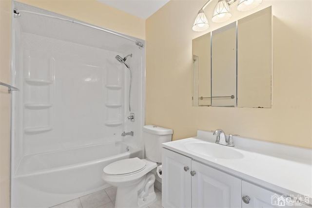 354 Willowbrook Drive, North Brunswick, NJ 08902