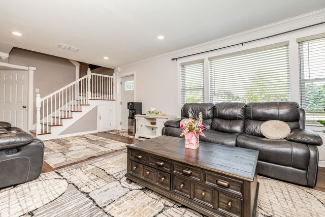 2717 N ATLANTIC Street, Franklin Park, IL 60131