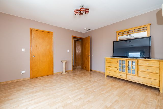 2717 N ATLANTIC Street, Franklin Park, IL 60131
