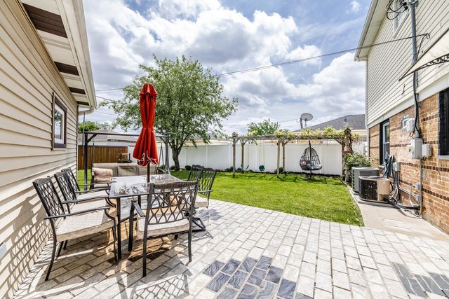 2717 N ATLANTIC Street, Franklin Park, IL 60131
