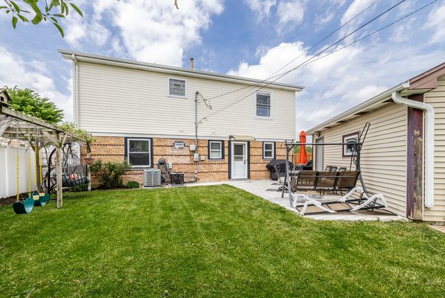 2717 N ATLANTIC Street, Franklin Park, IL 60131