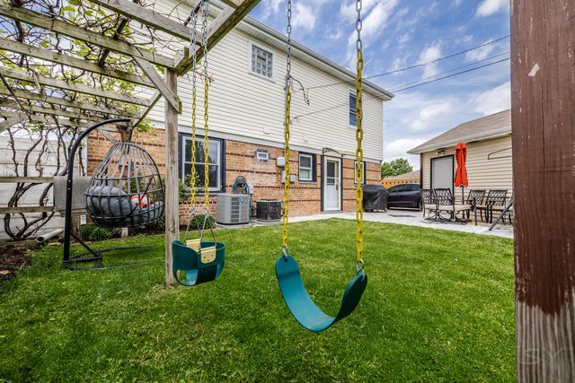 2717 N ATLANTIC Street, Franklin Park, IL 60131
