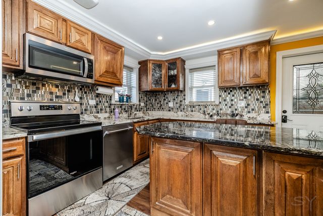 2717 N ATLANTIC Street, Franklin Park, IL 60131