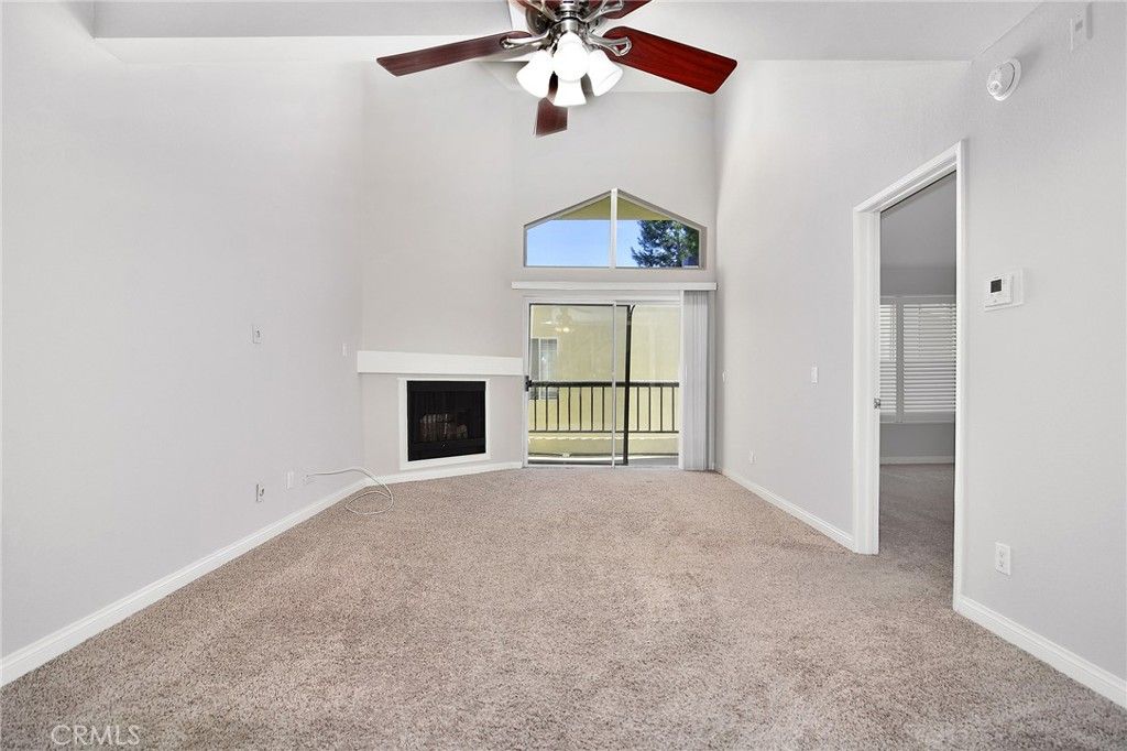Image 2 of property listing at 5500 Owensmouth Avenue 311, Woodland Hills, CA 91367