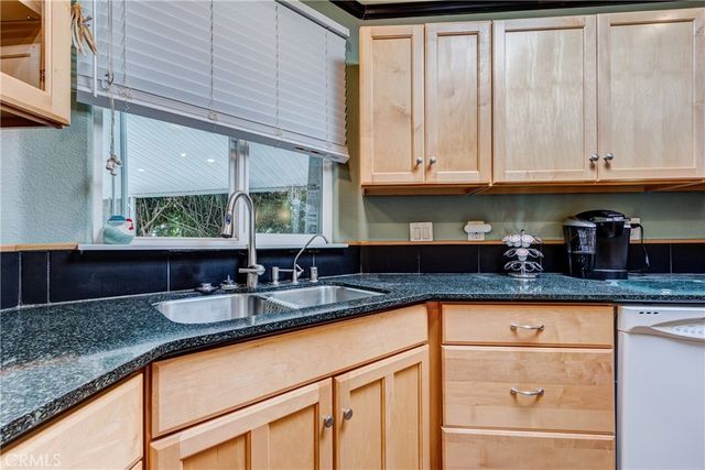 585 Camino Real, Hemet, CA 92543