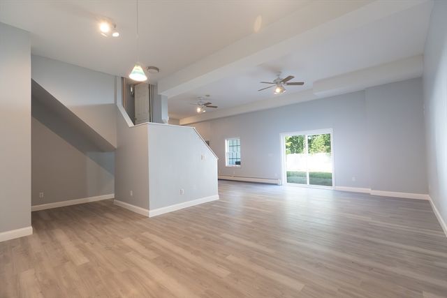 126 Dyer St, Gardner, MA 01440