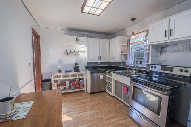 239 32nd Avenue N, Saint Cloud, MN 56303