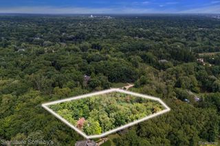 280 Canterbury Road, Bloomfield Hills, MI 48304