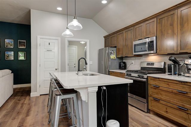 8980 Overlook Drive, Guthrie, OK 73044