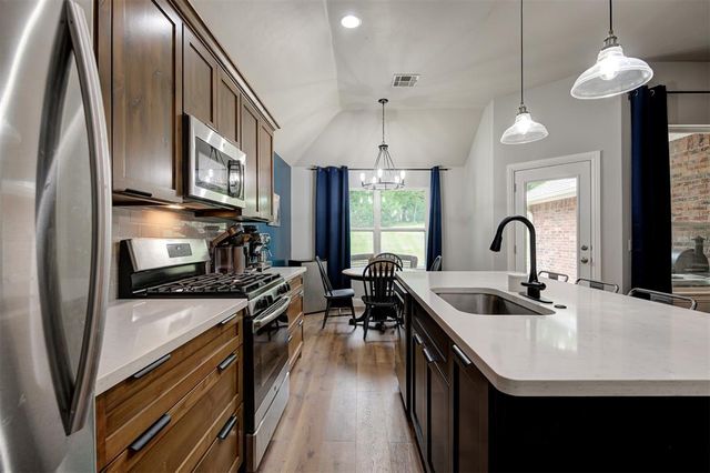8980 Overlook Drive, Guthrie, OK 73044