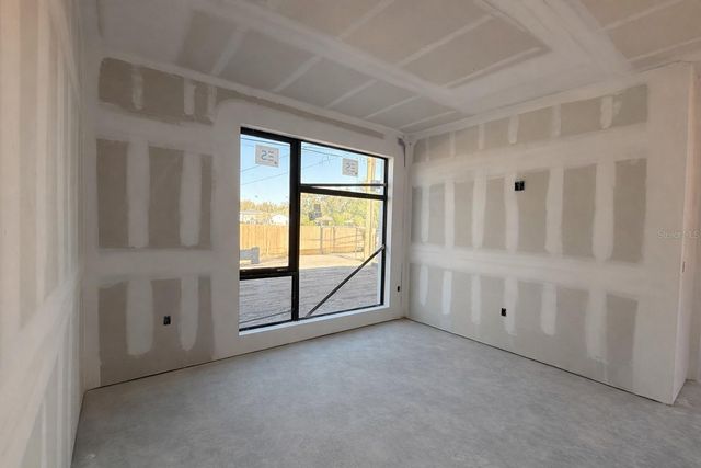 108 36TH ST N, St Petersburg, FL 33713