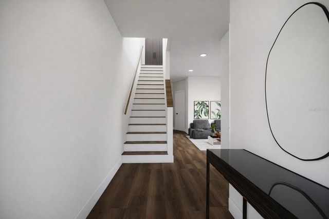 108 36TH ST N, St Petersburg, FL 33713