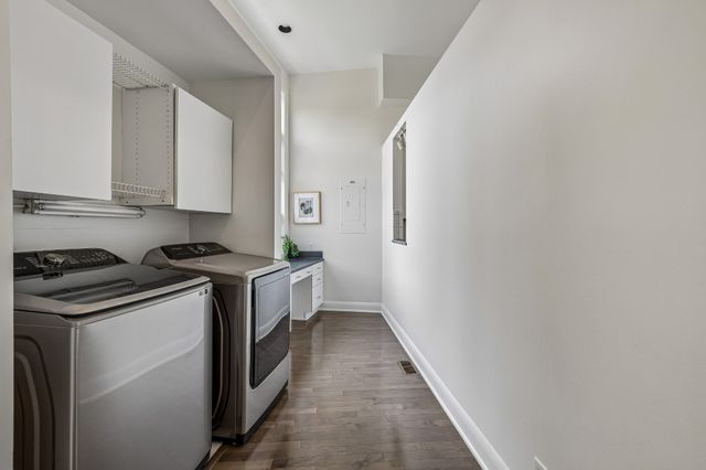 6633 Ellesmere Rd, Nashville, TN 37205