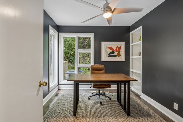 6633 Ellesmere Rd, Nashville, TN 37205