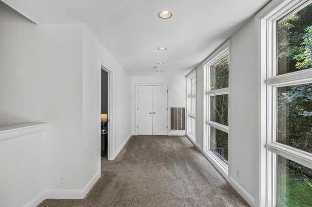 6633 Ellesmere Rd, Nashville, TN 37205