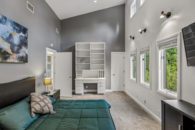 6633 Ellesmere Rd, Nashville, TN 37205