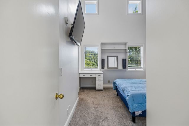 6633 Ellesmere Rd, Nashville, TN 37205