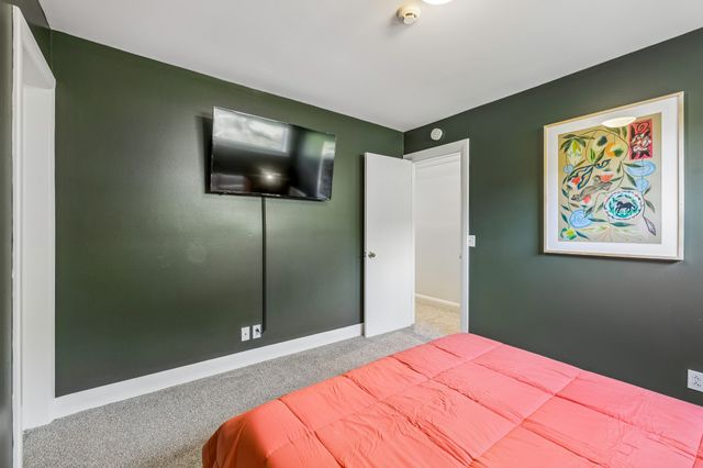 6633 Ellesmere Rd, Nashville, TN 37205