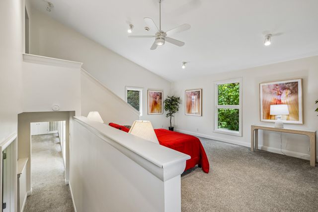 6633 Ellesmere Rd, Nashville, TN 37205