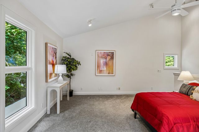 6633 Ellesmere Rd, Nashville, TN 37205