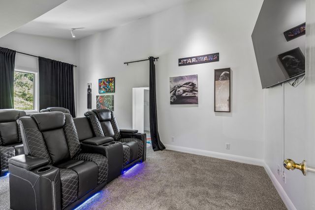 6633 Ellesmere Rd, Nashville, TN 37205