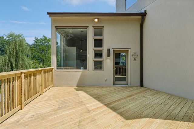 6633 Ellesmere Rd, Nashville, TN 37205
