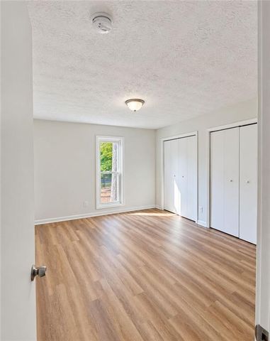 2700 Creekview Point NW, Marietta, GA 30064