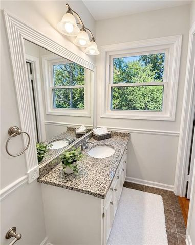 2700 Creekview Point NW, Marietta, GA 30064