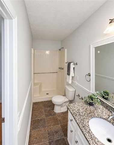 2700 Creekview Point NW, Marietta, GA 30064
